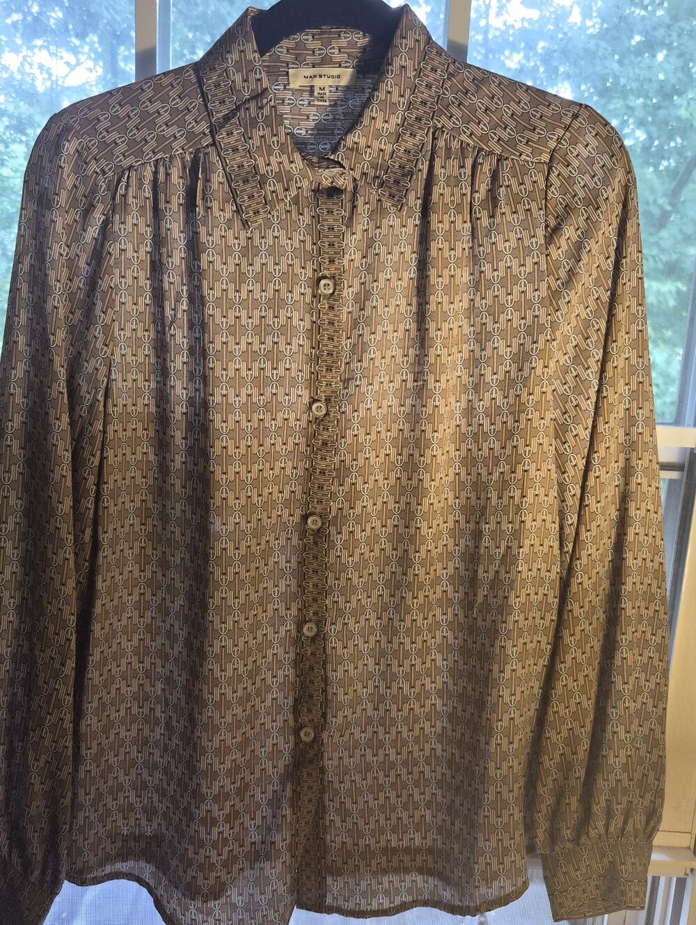 MAX STUDIO Beige and Light Blue Geometric Chain-Link Top - M
